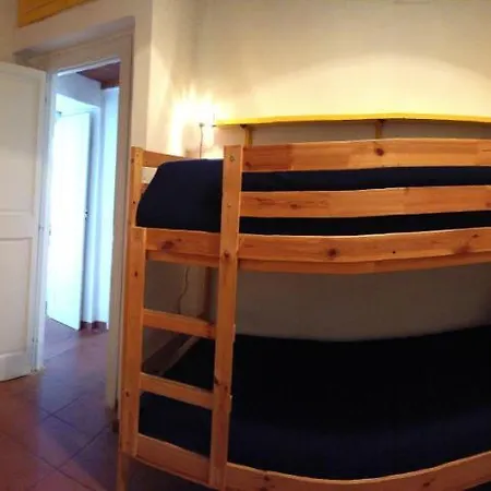 La Casina Di Alice Apartment *